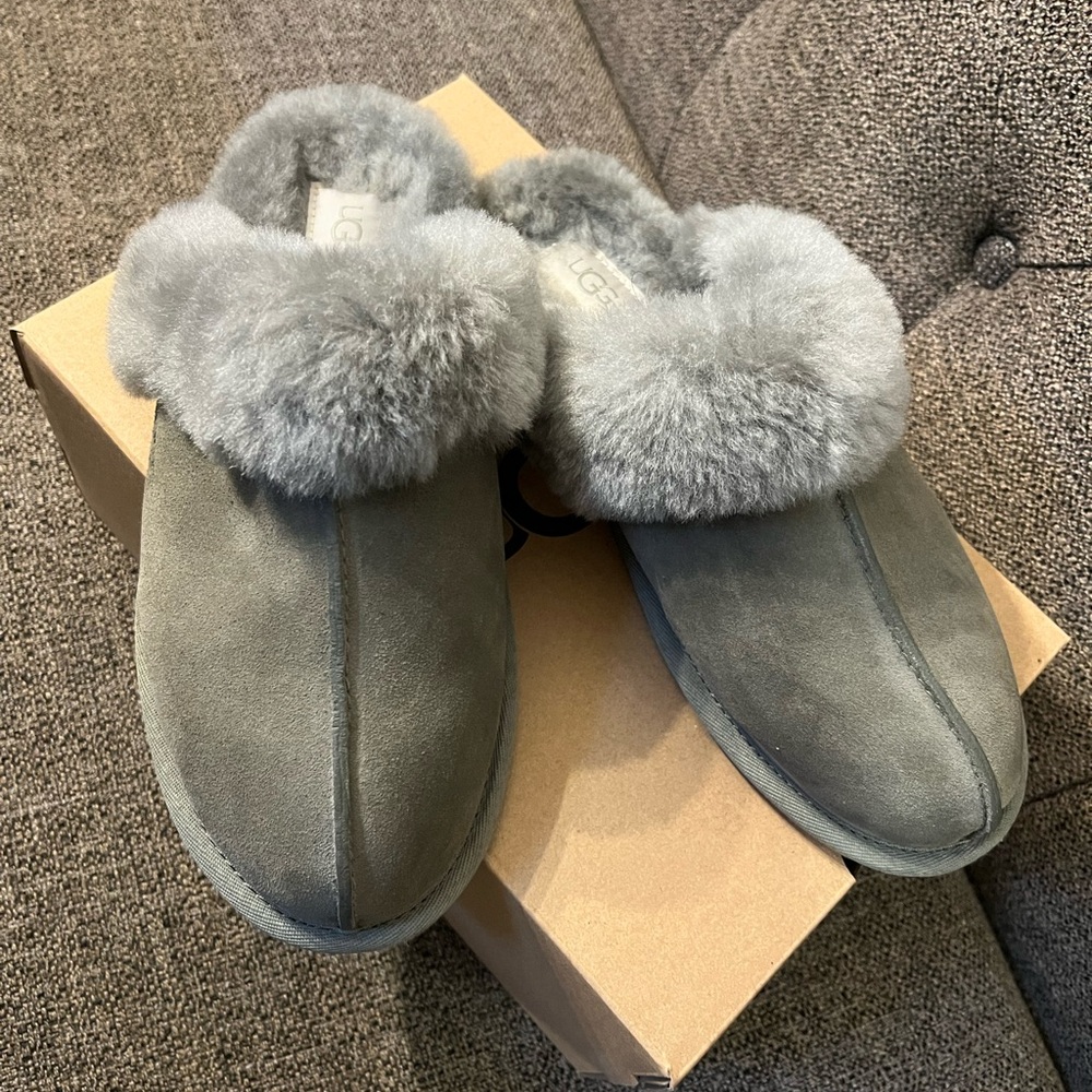 UGG Women’s Scuffette II - Suede Sheepskin Slippers